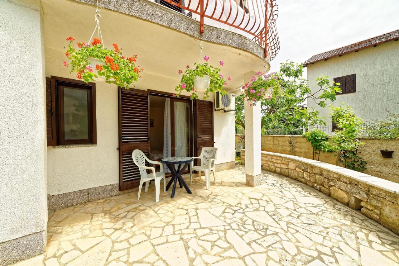 Guest House Jolanda Medulin Exterior foto