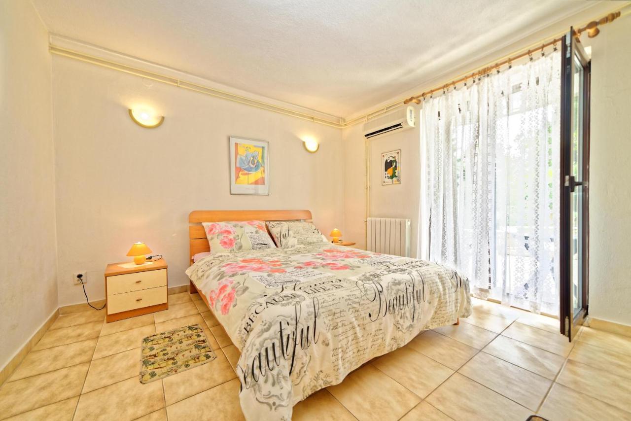 Guest House Jolanda Medulin Exterior foto