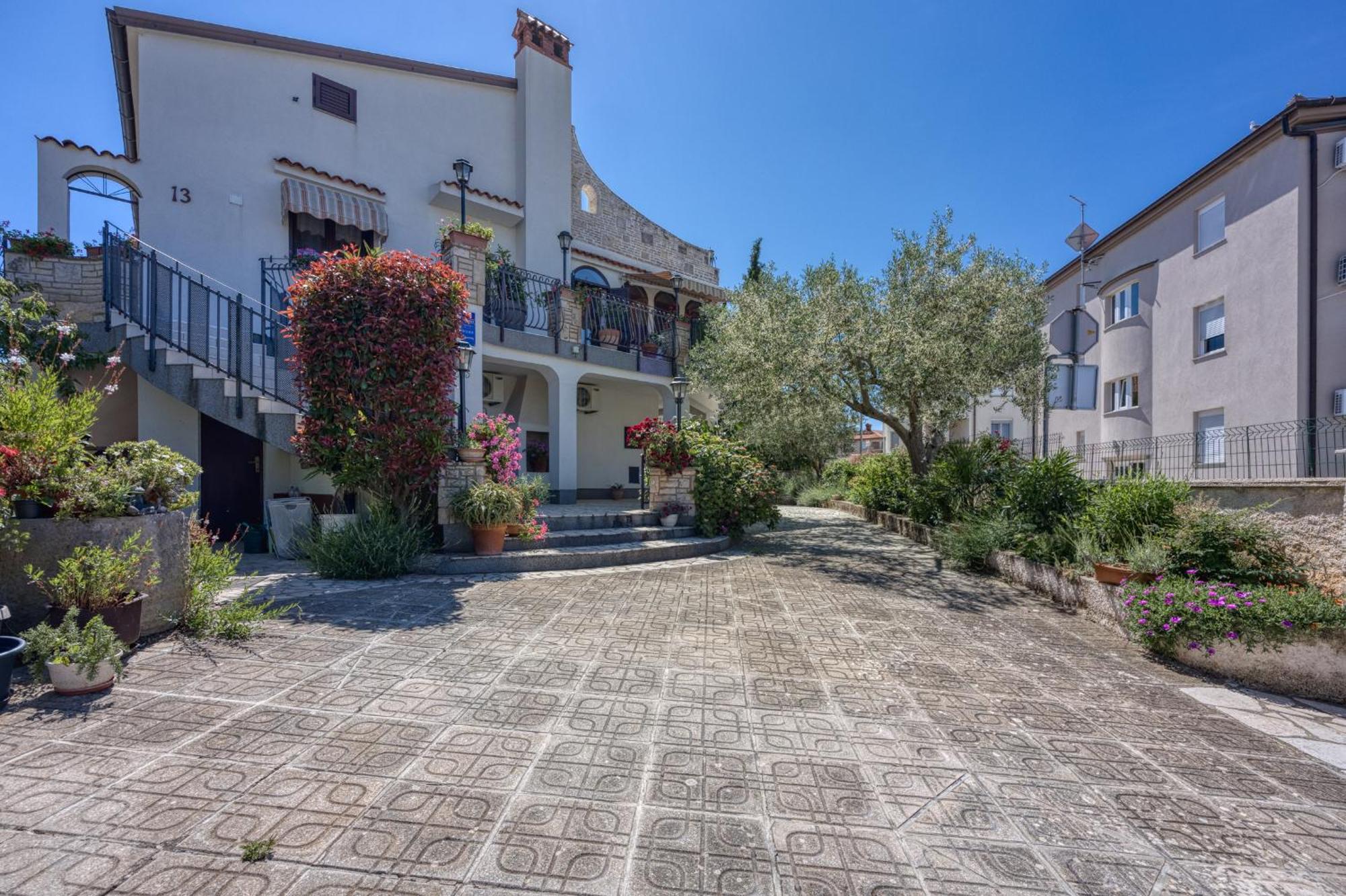 Guest House Jolanda Medulin Exterior foto